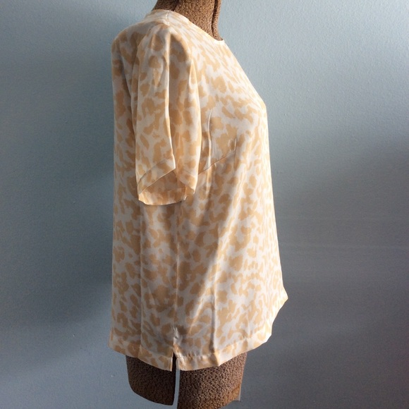 NWT A New Day Cheetah Print Cream Silky blouse L - Picture 4 of 15